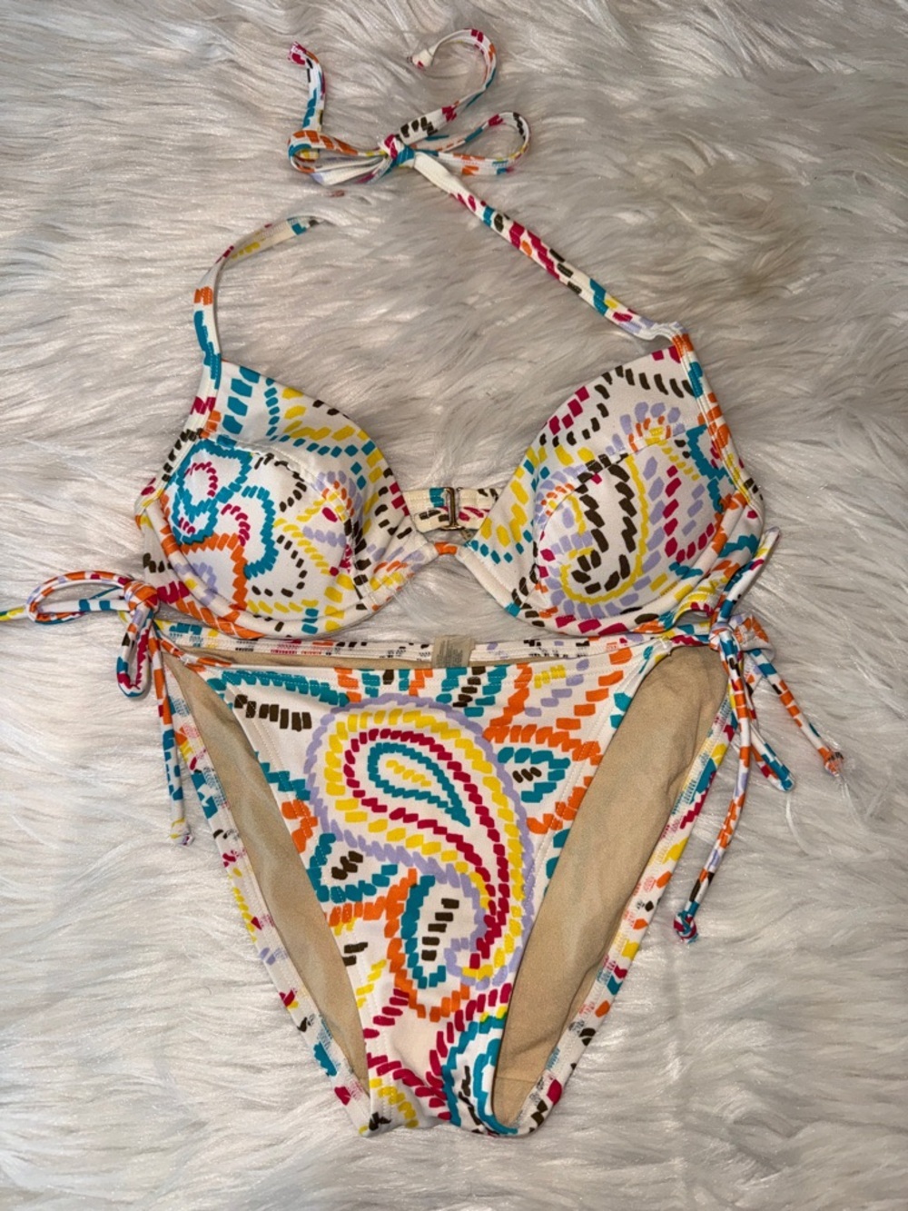VICTORIA'S SECRET Paisley String Bikini Underwire Halter Style Size 34B / Small